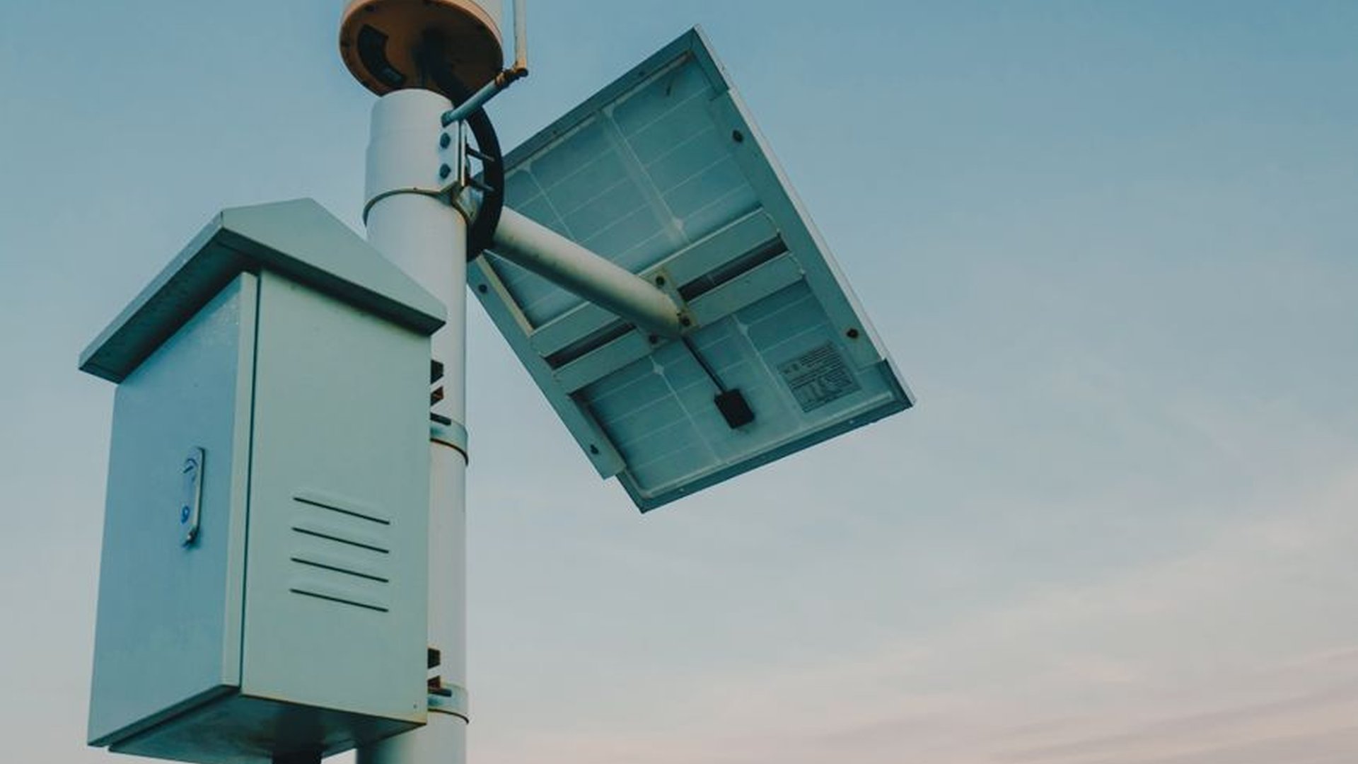 smart home solar panels grid integration weather f
