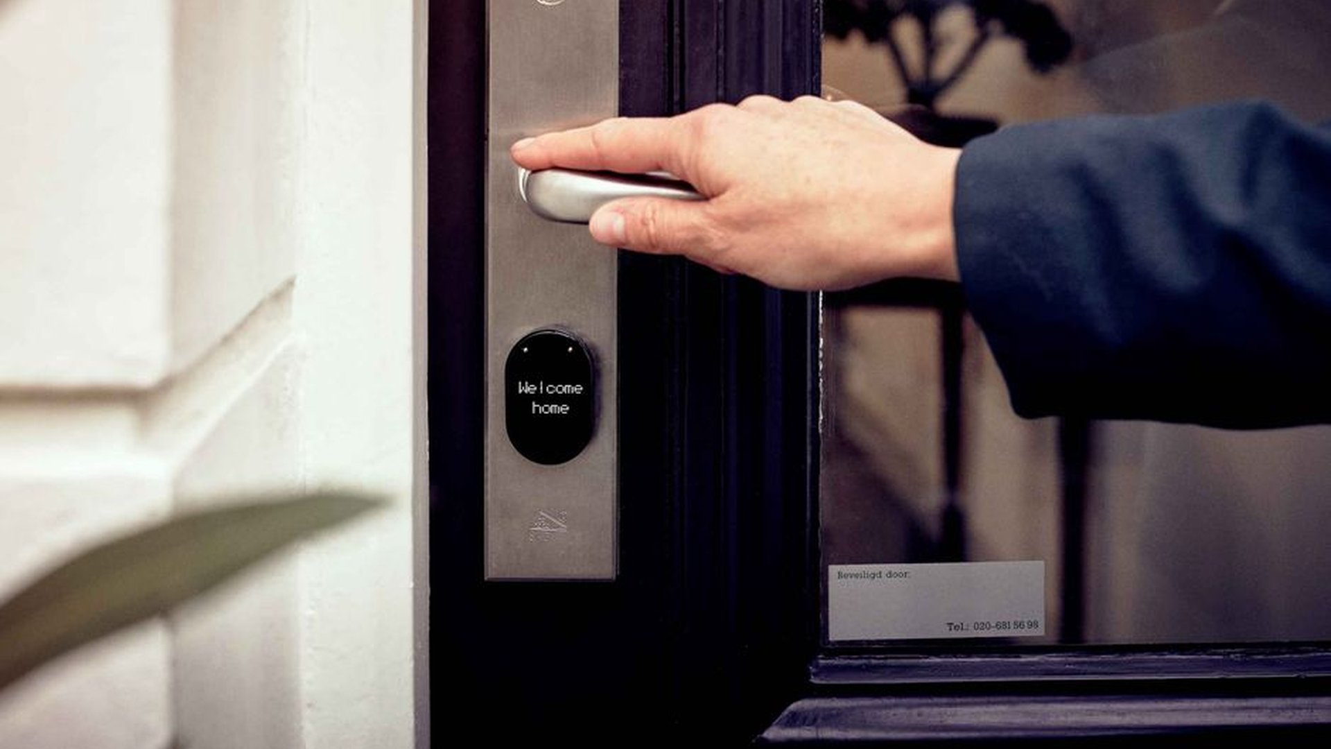 smart home security facial recognition door sensor