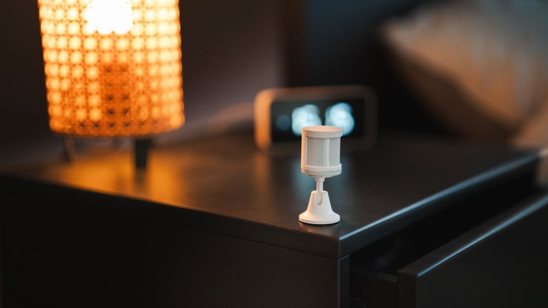 smart lamp bedroom night sleep tracking app 299 do