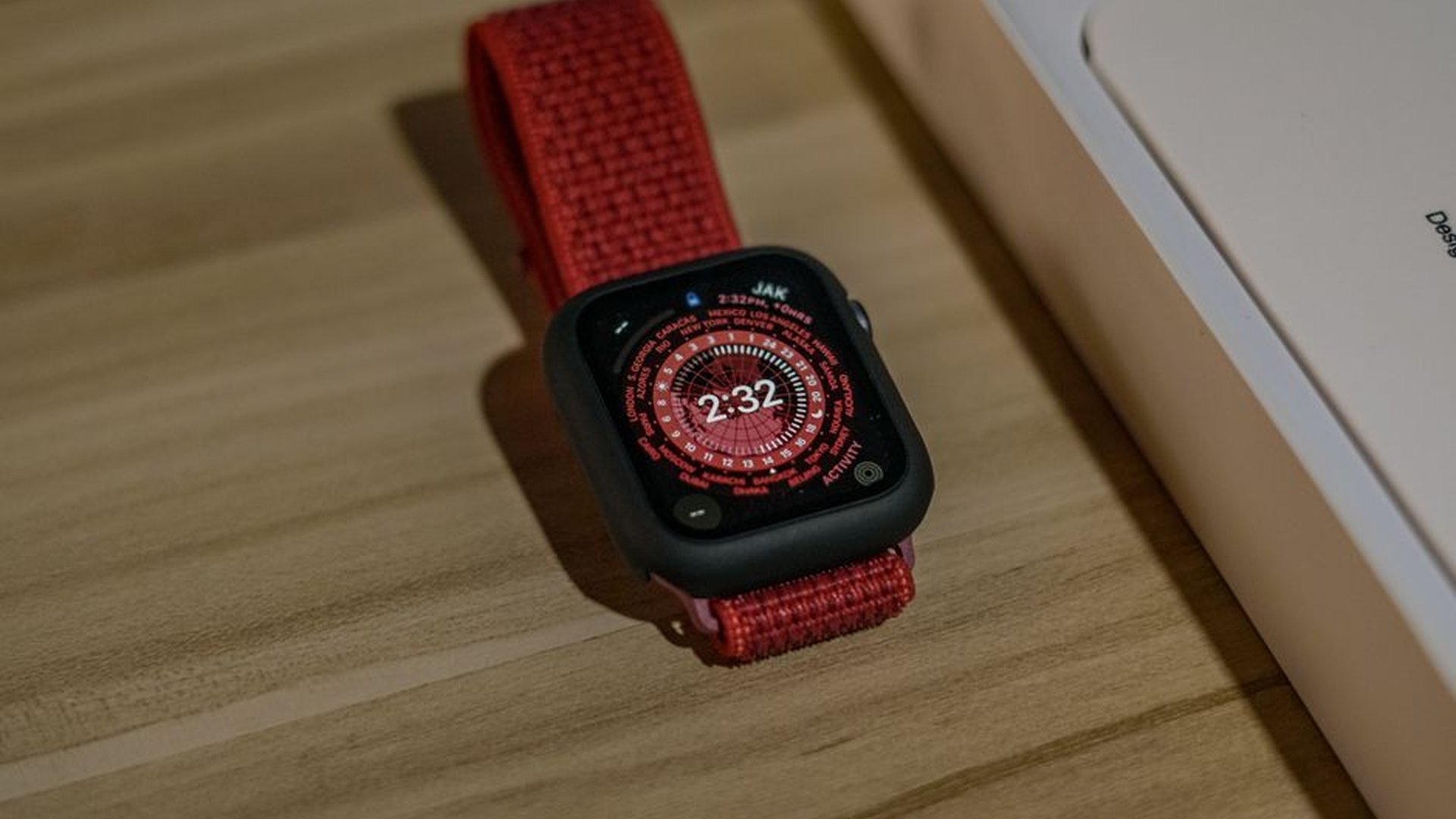 Apple Watch Fitbit Sense 2 Samsung Galaxy Watch 6