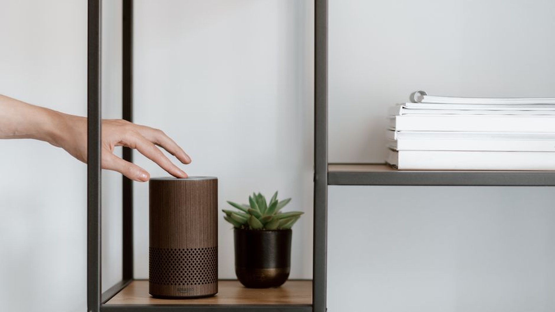 smart speaker kitchen noise test real-world audio