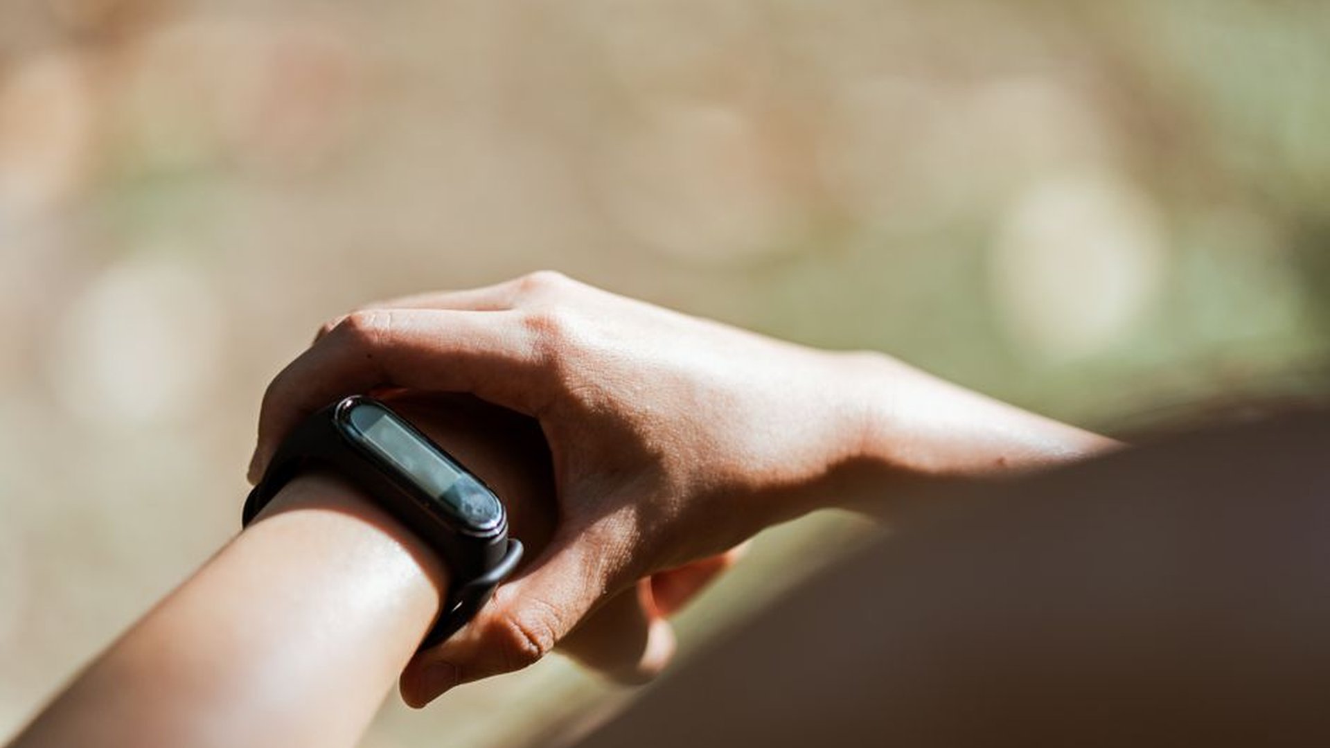 smartwatch Amazfit Bip 5 wristband fitness tracker